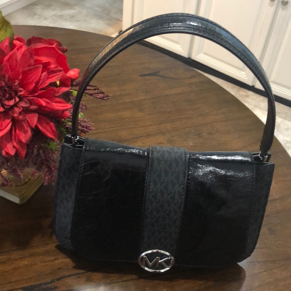 Michael Kors Purse - Picture 5 of 5